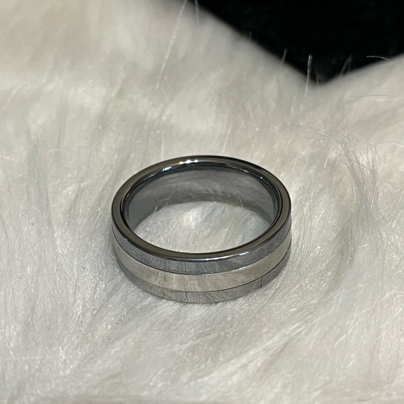 Size 12 Dual Silver Tone Rhinestones Ring - Picture 5 of 13